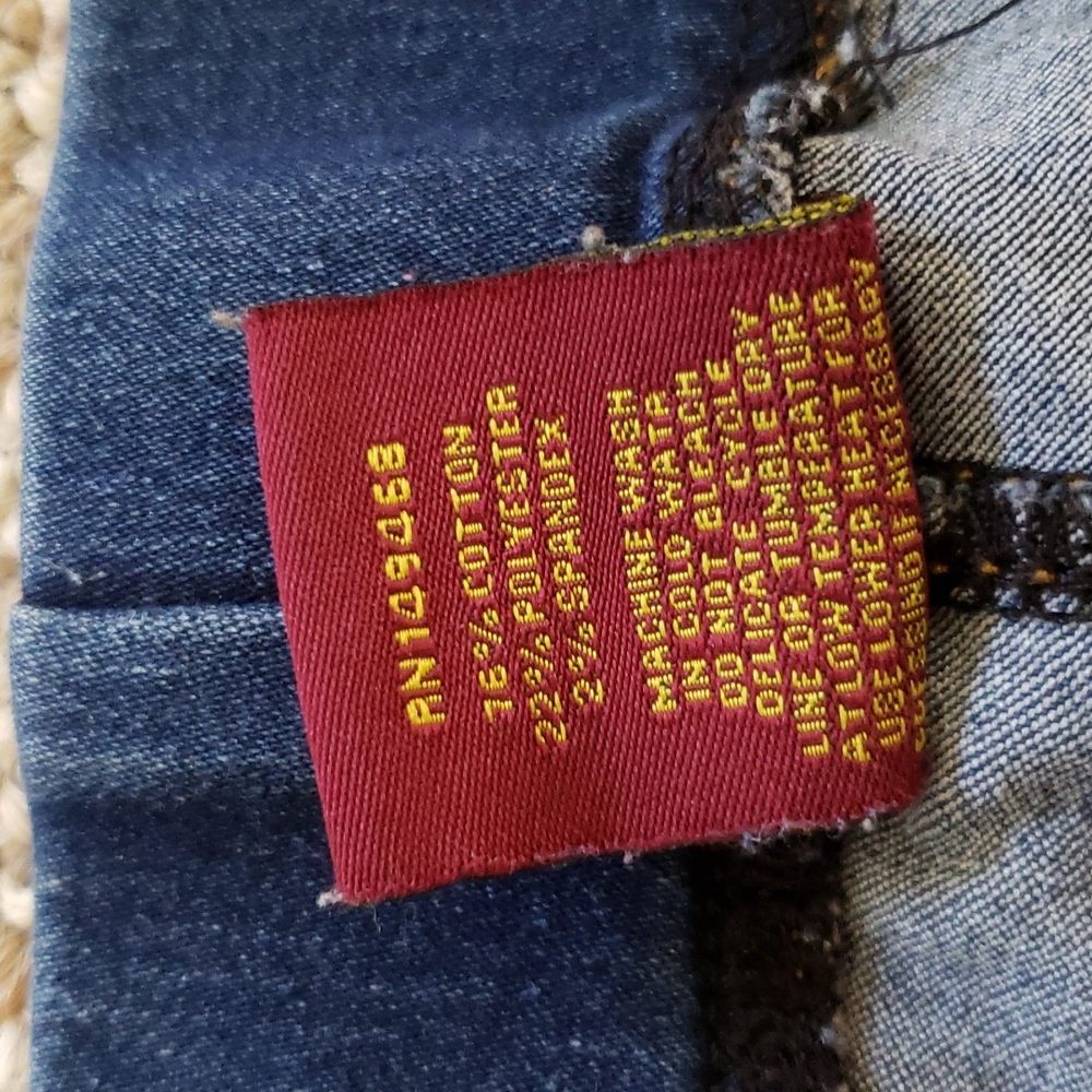 Pull on distressed jegging - Picture 4 of 6